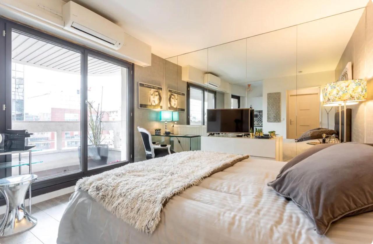 Beautiful Modern Fully Furnished Studio Levallois-Perret Bagian luar foto