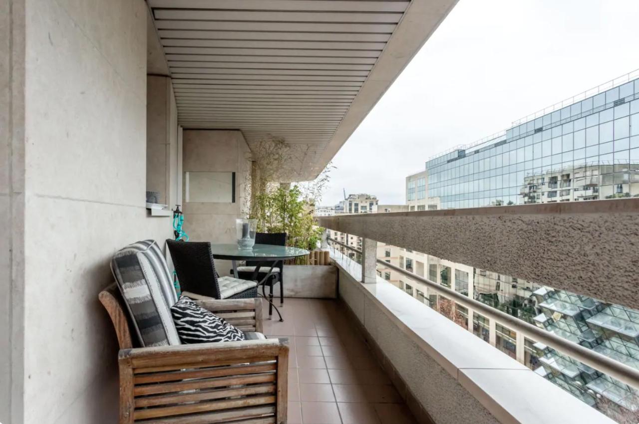 Beautiful Modern Fully Furnished Studio Levallois-Perret Bagian luar foto